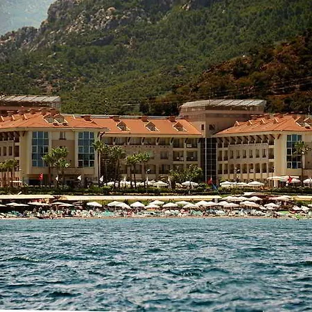Fame & Kemer