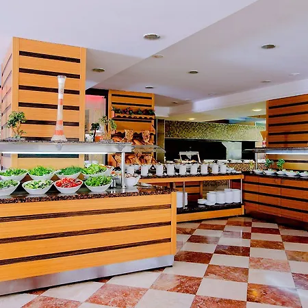Fame & 5* Kemer