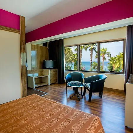 Fame & 5* Kemer