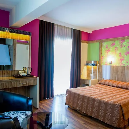 Fame & Kemer