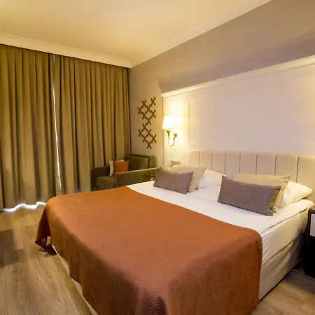 Fame & 5* Kemer